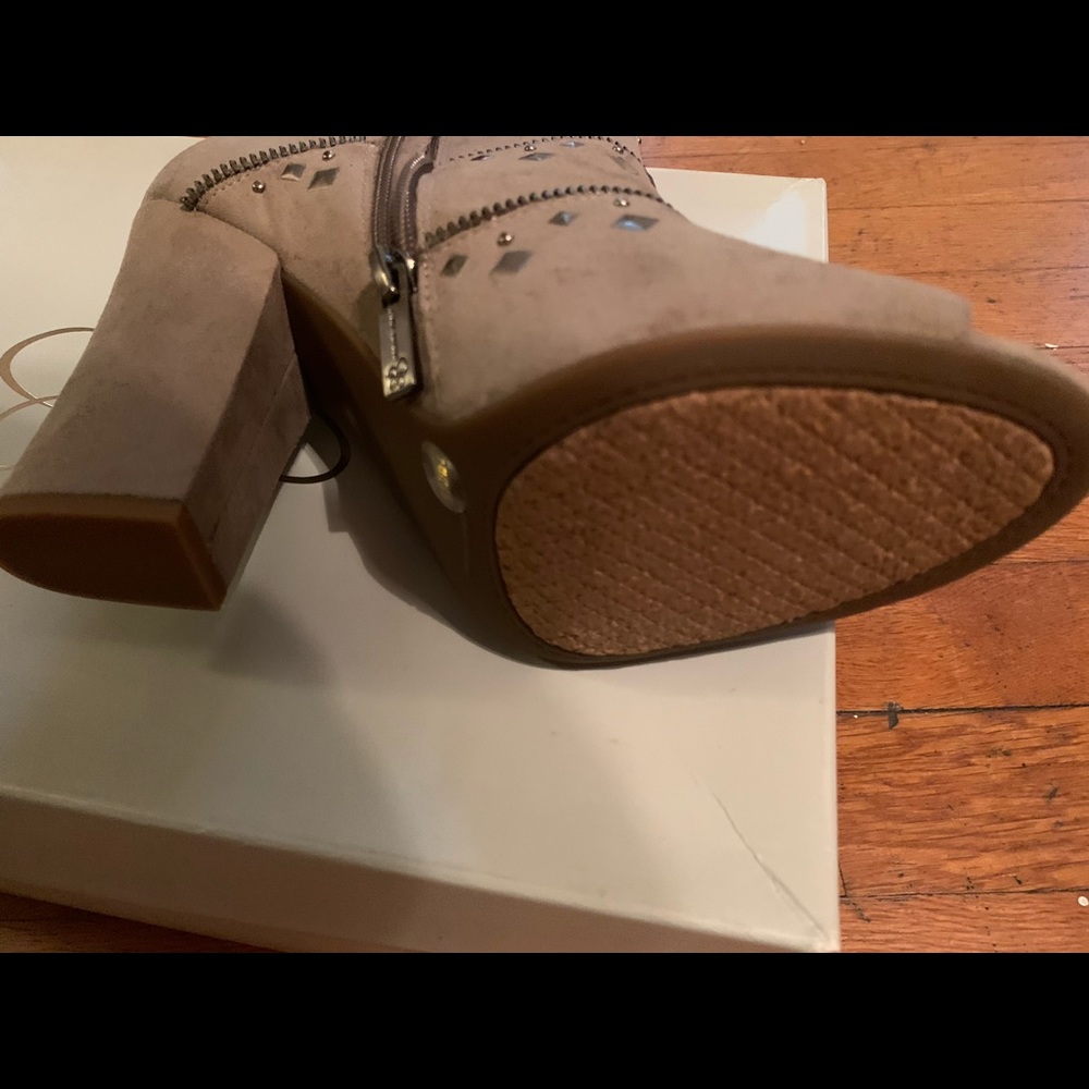 Jessica Simpson Bootie - Picture 3 of 3